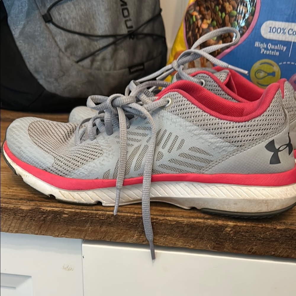 Under Armour Women's Athletic Shoes in Gray and Pink